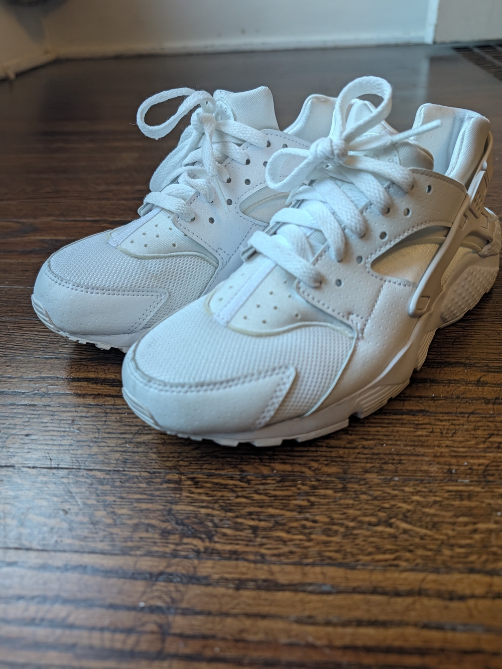 Nike Air Huarache Run "White/Pure Platinum" School Sneakers, Casual Size 6.5Y
